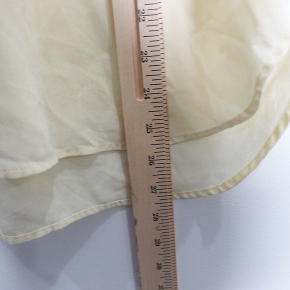 Uniqlo Top Womens Size Medium V‎ Neck Tank Casual Flowy Pleated Yellow Light - Picture 4 of 11